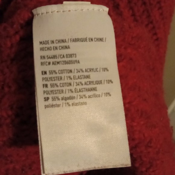 AMERICAN EAGLE OUTFITTERS red sweater - Picture 5 of 5